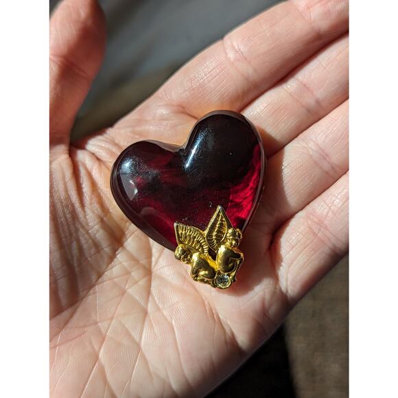 Vintage Givenchy Cherub Lucite Heart Brooch Jewelry RARE Rhinestone Pin Gold Red - Picture 11 of 14